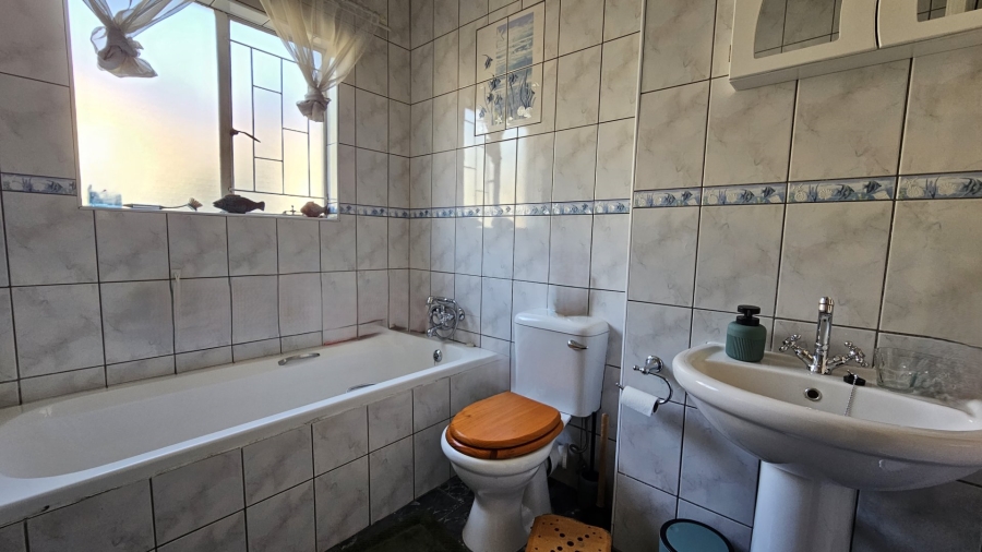 3 Bedroom Property for Sale in Vaalpark Free State